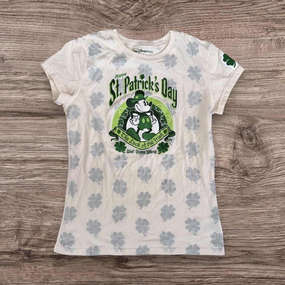 Disney World Parks St Patricks Day Mickey Shamrock Lucky Graphic Tee Womens L